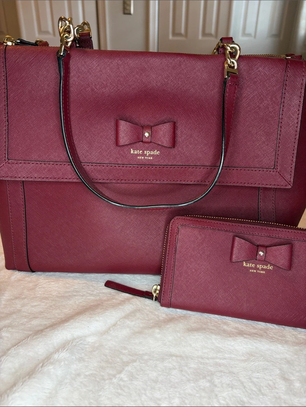 kate spade burgundy bow satchel with matching wallet - Picture 1 of 4
